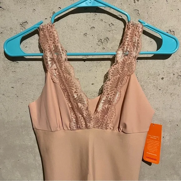 Commando Womens Sleeveless V Neck Lace Hem Slip Dress Rose Beige Size M - Picture 2 of 7